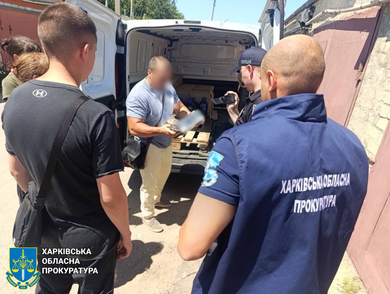 На Харківщині вилучили у шахраїв контрафактну продукцію на мільйон гривень